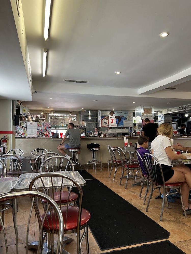 Enriqueta's Sandwich Shop