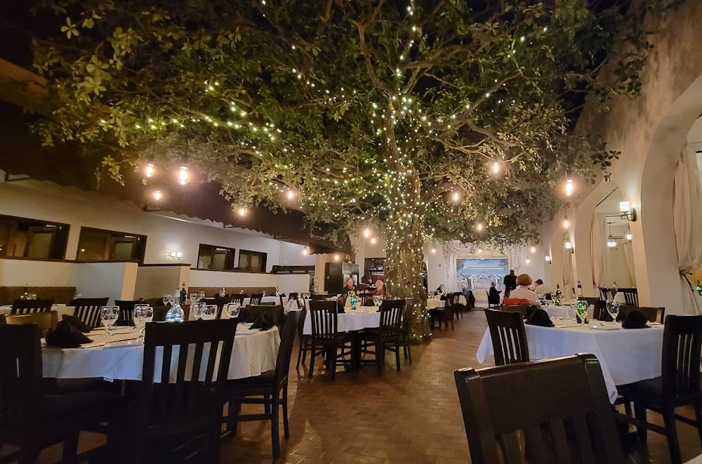 FIREFLY - Restaurant in Panama City Beach - Website