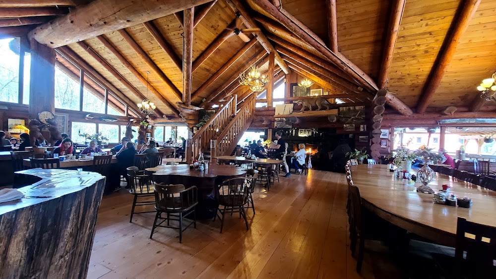 CAMP 18 - American restaurant in Oregon State - Website