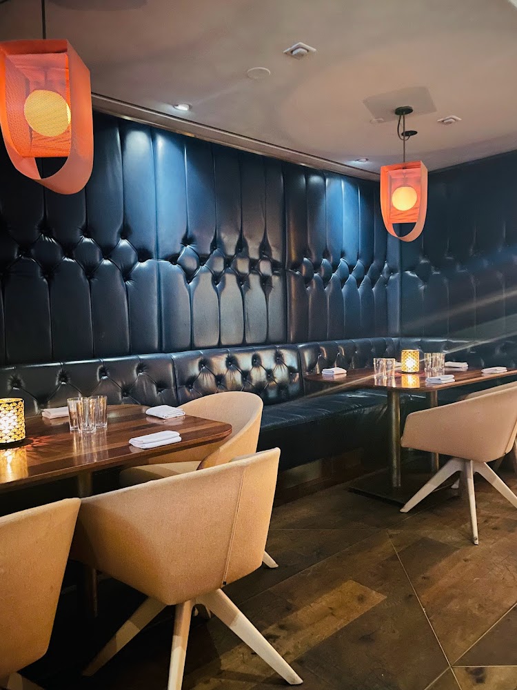 ALOBAR YORKVILLE - Restaurant in Golden Horseshoe State District - Weeblyte