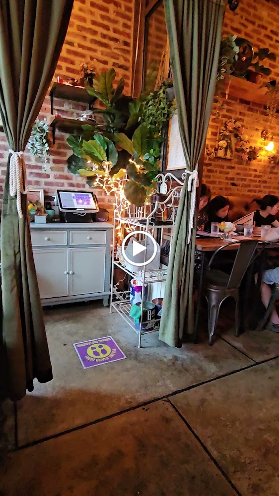Saranrom Thai
